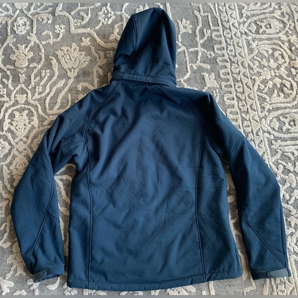 Men’s Kirkland Signature Softshell Water Resistant Jacket Fleecy size Medium - Picture 2 of 4
